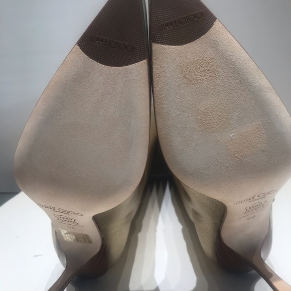 Jimmy Choo knee boot slips on with covered heel - Picture 4 of 6